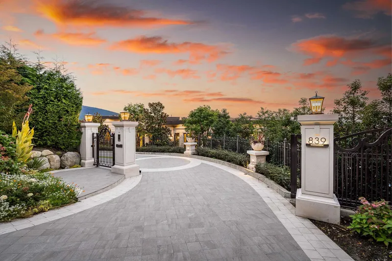 839 EYREMOUNT DRIVE - photo 4 of 25