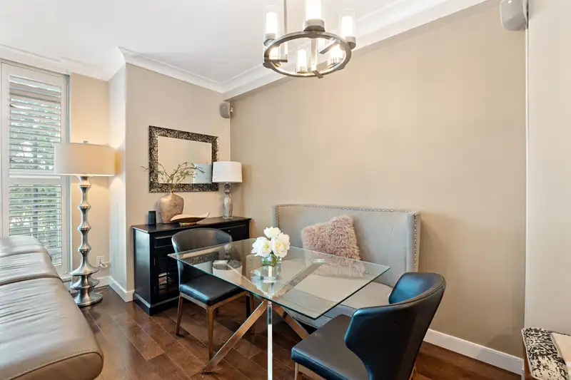 202 1616 BAYSHORE DRIVE - photo 4 of 30