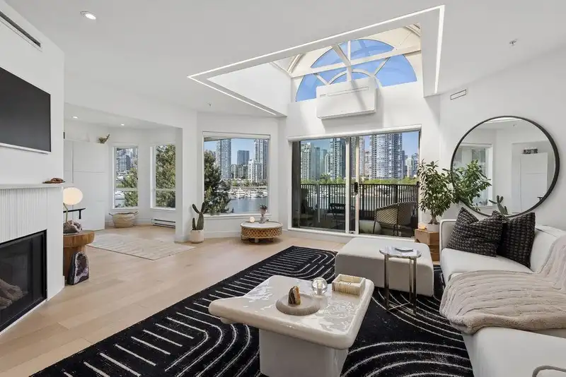 PH 409 1859 SPYGLASS PLACE - photo 1 of 39