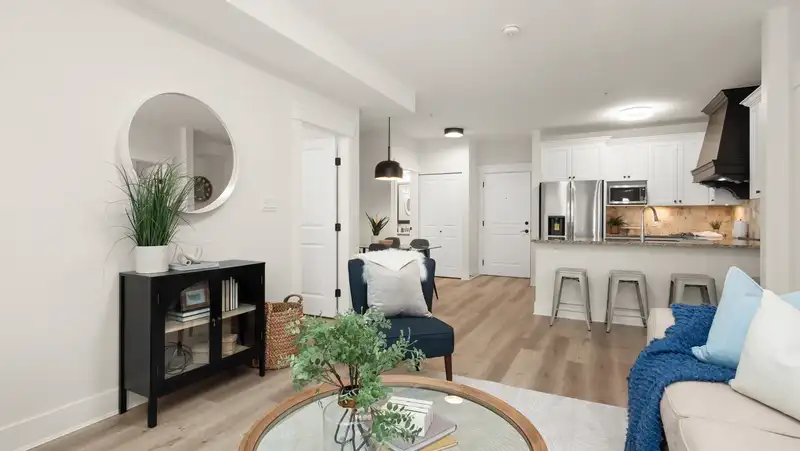 204 19530 65 AVENUE - photo 2 of 30
