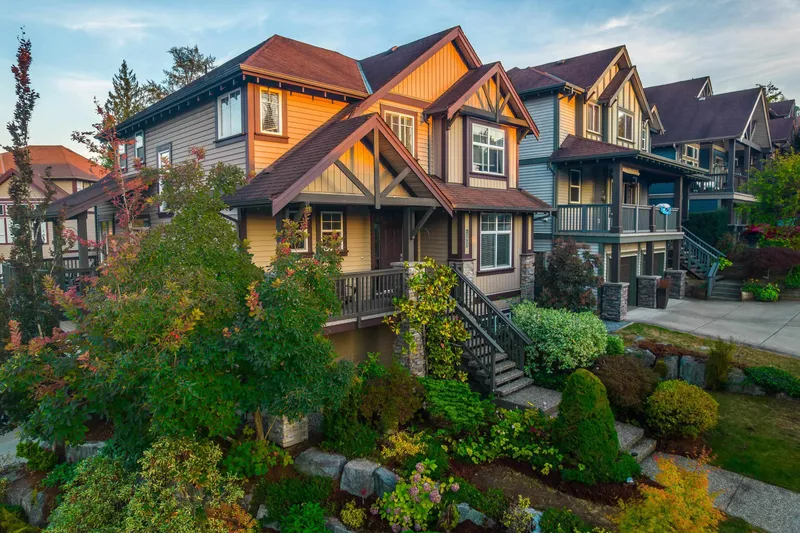 13652 228 STREET - photo 2 of 25