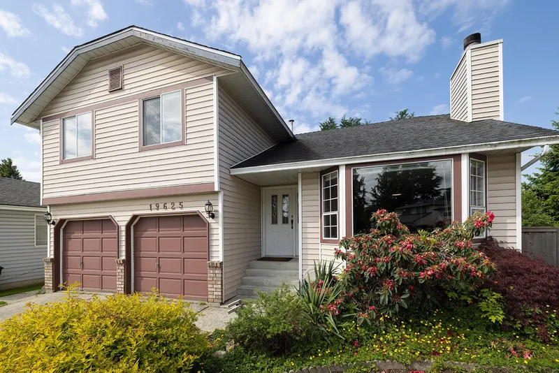 19625 PARK ROAD - photo 2 of 25