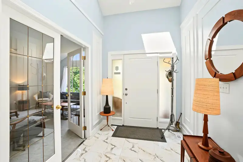 15578 112A AVENUE - photo 3 of 39