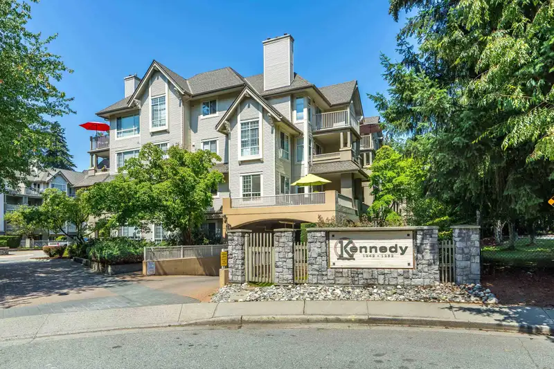 335 1252 TOWN CENTRE BOULEVARD - photo 1 of 33