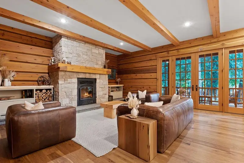 1710 HIGHWAY 99 - photo 4 of 25