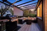 969 MANSFIELD CRESCENT - thumbnail 3