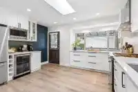 969 MANSFIELD CRESCENT - thumbnail 23