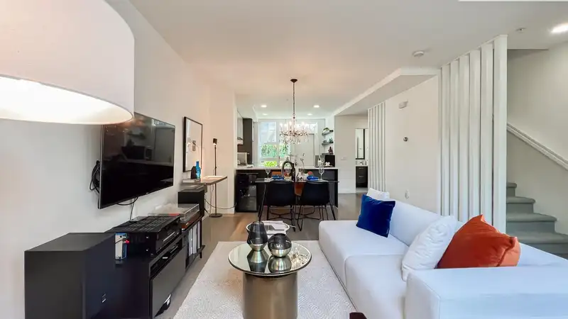 184 W 63RD AVENUE - photo 3 of 30