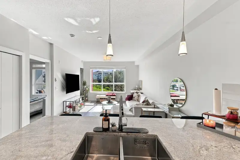 210 5485 BRYDON CRESCENT - photo 4 of 33