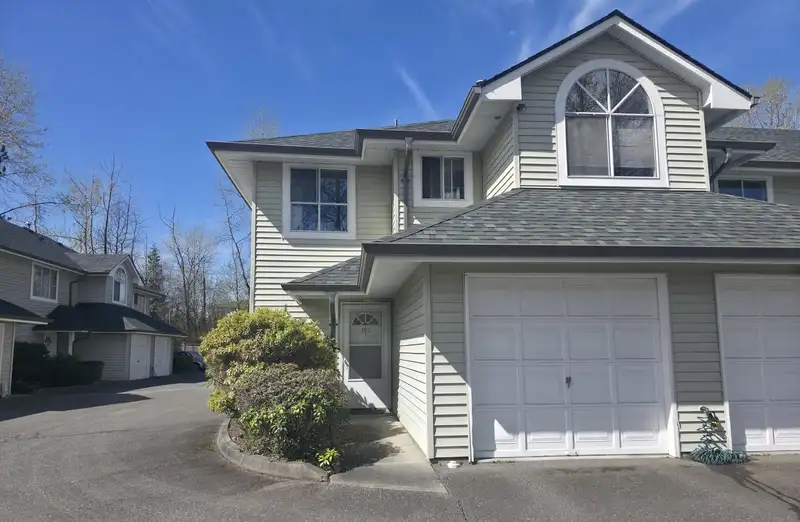 103 15439 100 AVENUE - photo 1 of 25