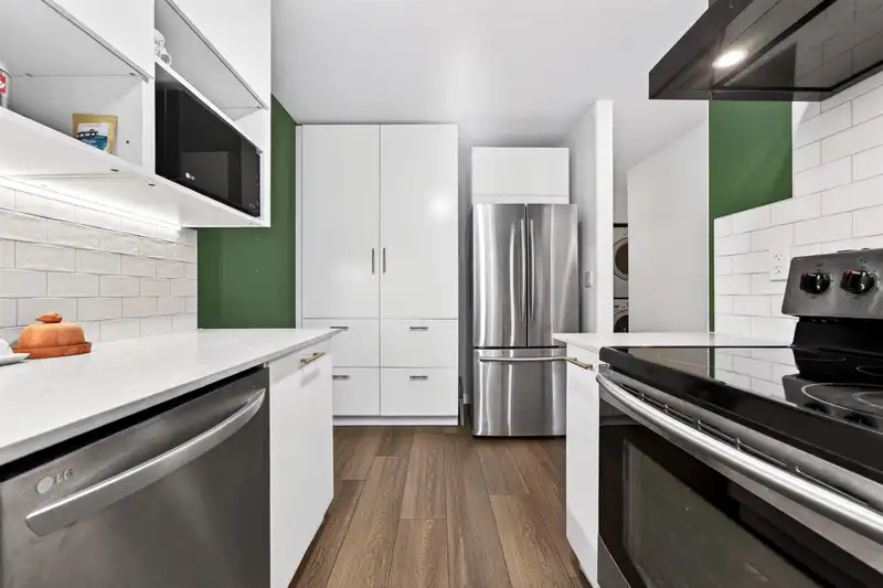 102 509 CARNARVON STREET - photo 3 of 21