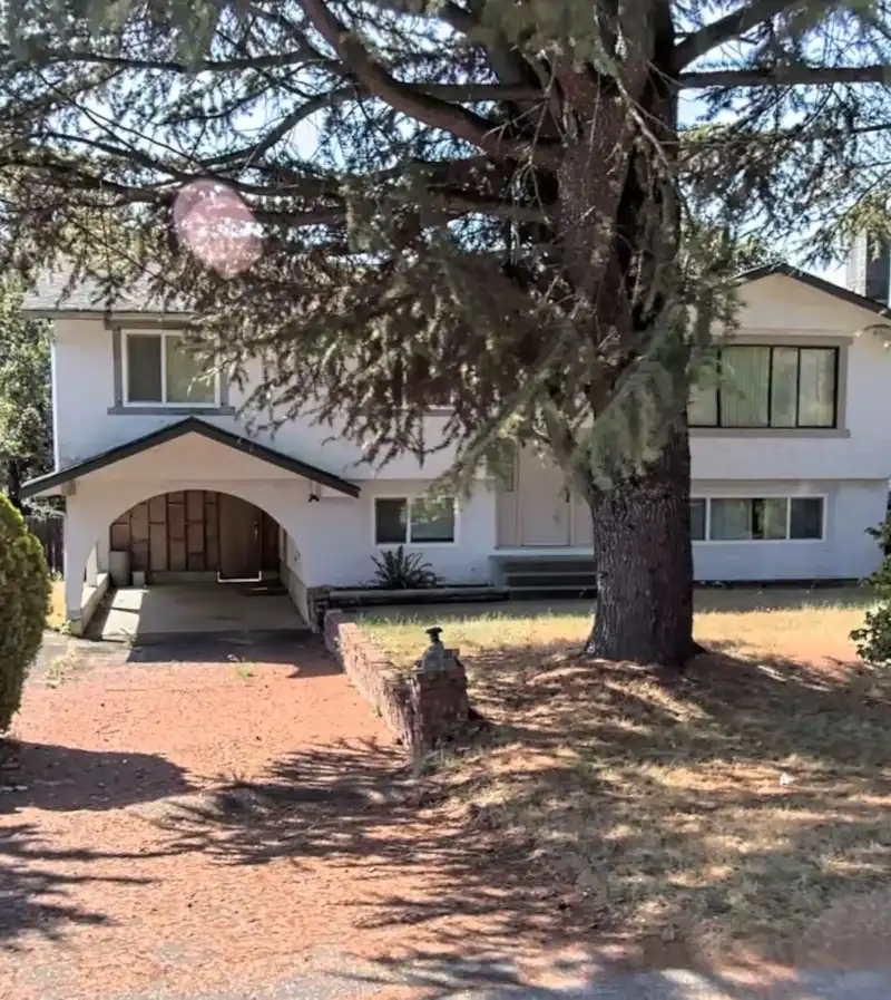 7745 112 STREET - photo 4 of 5