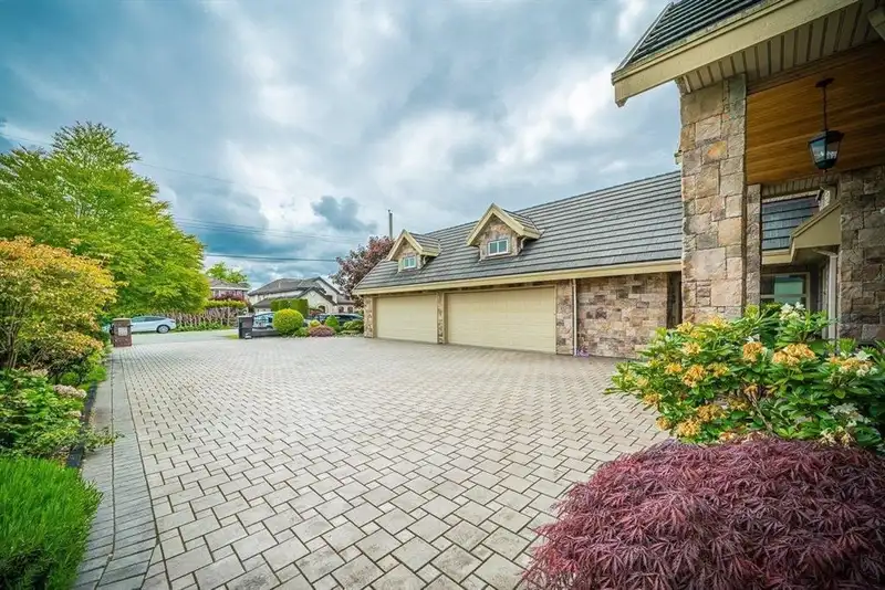 7511 MONTANA ROAD - photo 2 of 36