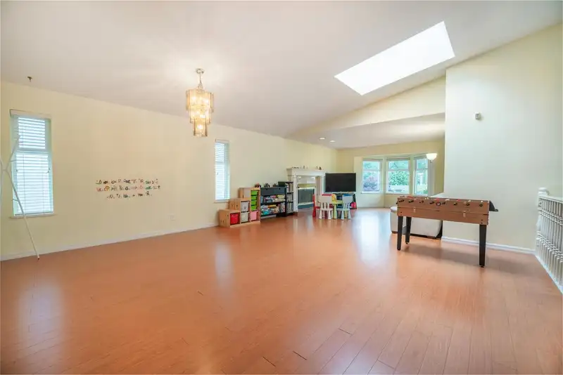 7932 ROSEWOOD STREET - photo 4 of 26