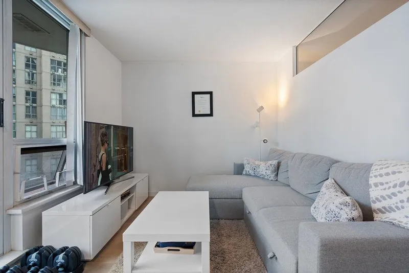 603 1212 HOWE STREET - photo 2 of 23