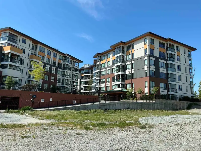 504 11641 227 STREET - photo 1 of 17