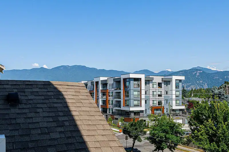 305 9270 EDWARD STREET - photo 1 of 16