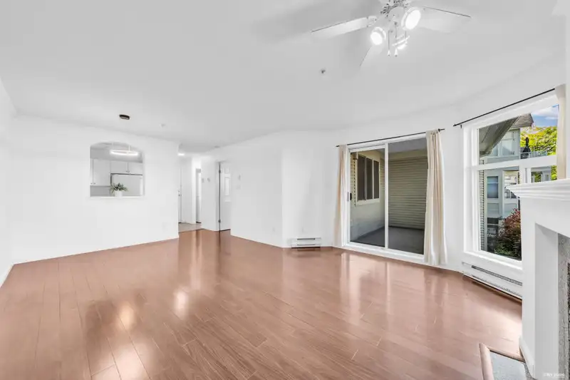 206 3638 RAE AVENUE - photo 2 of 27