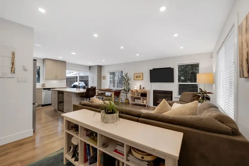 40410 PERTH DRIVE - photo 2 of 23