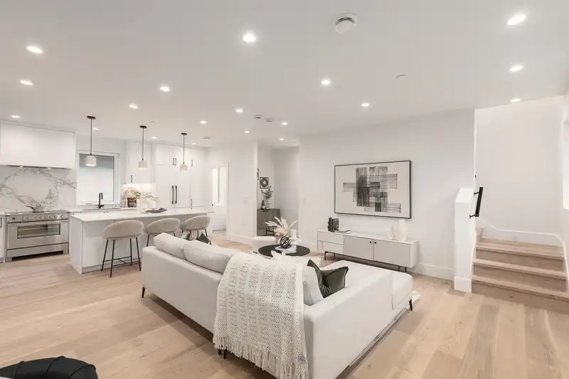 855 E 19TH AVENUE - photo 2 of 20