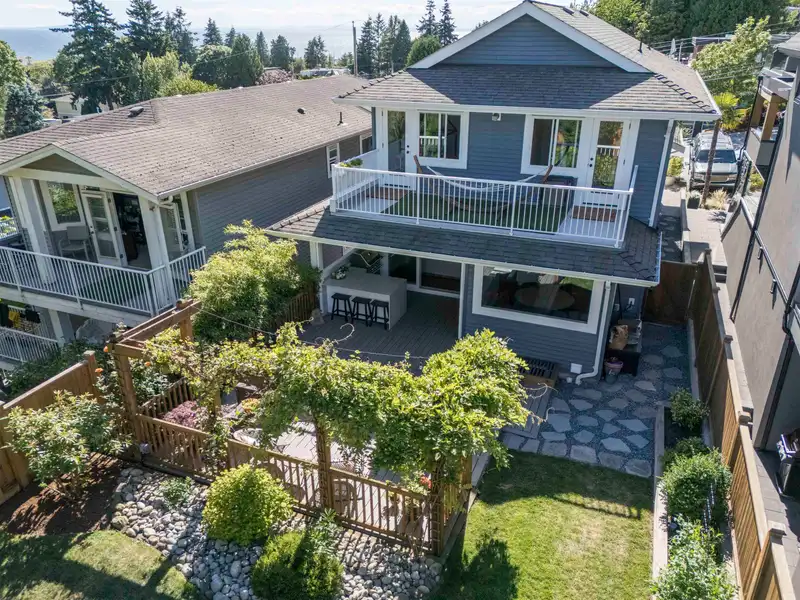 966 LEE STREET - photo 2 of 40
