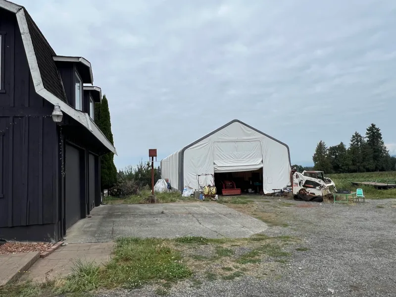 6863 BRADNER ROAD - photo 3 of 22