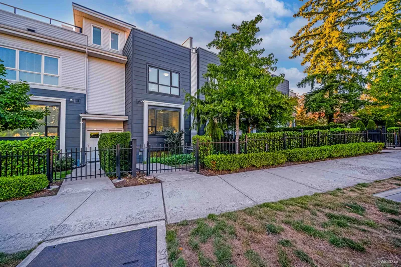 216 2277 OAK MEADOWS DRIVE - photo 4 of 25