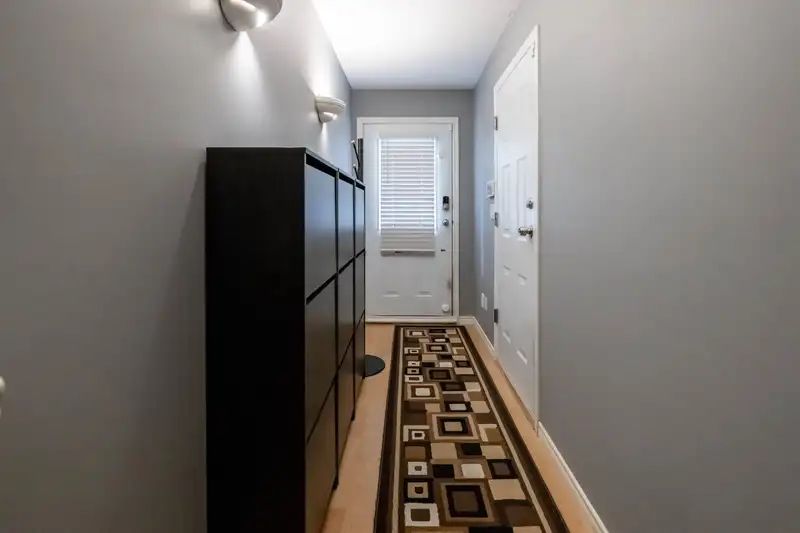 44 14952 58 AVENUE - photo 3 of 40