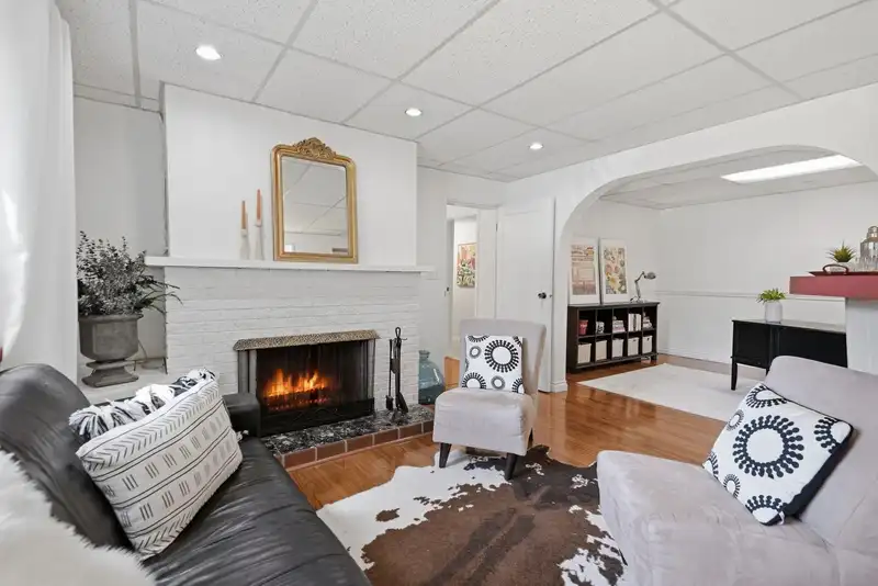 10659 SANTA MONICA DRIVE - photo 3 of 40