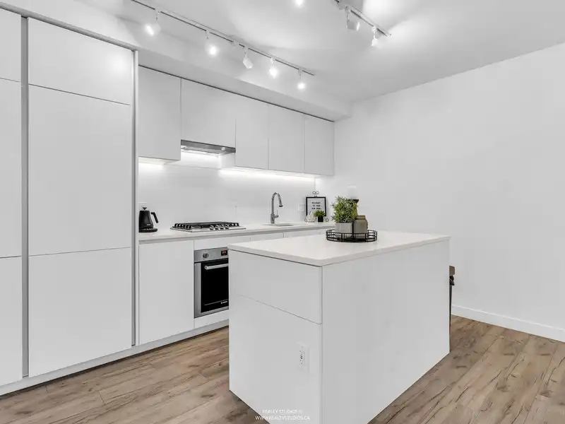 803 652 WHITING WAY - photo 4 of 35