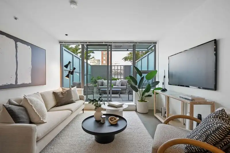 209 231 E PENDER STREET - photo 1 of 17