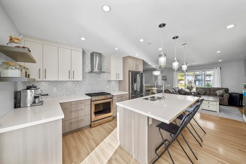 3759 COAST MERIDIAN ROAD - photo 1 of 25