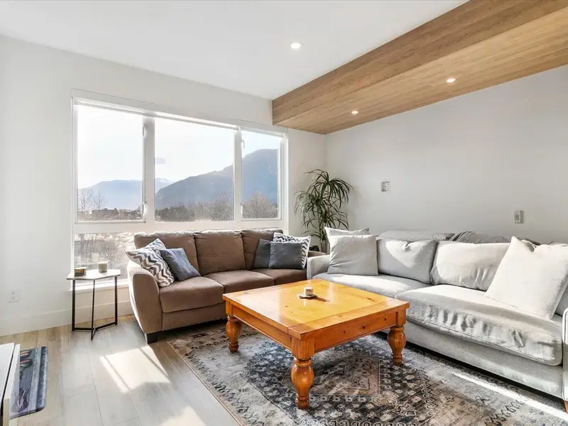 619 38362 BUCKLEY AVENUE - photo 2 of 25