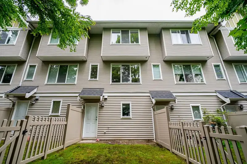 20 8775 161 STREET - photo 3 of 25