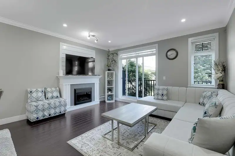50 6383 140 STREET - photo 1 of 16