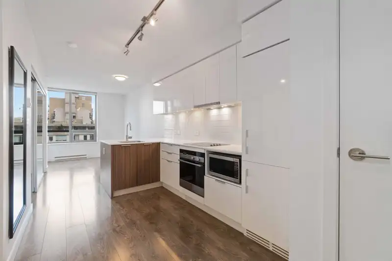1803 1308 HORNBY STREET - photo 4 of 32