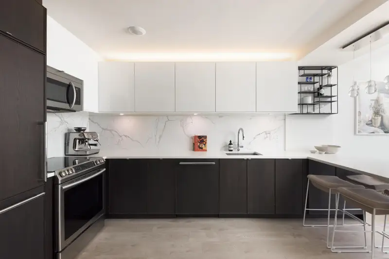 1916 938 SMITHE STREET - photo 4 of 25