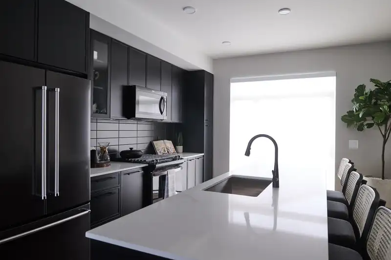 36 2886 MONTROSE AVENUE - photo 3 of 7