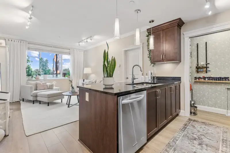 202 11862 226 STREET - photo 4 of 40