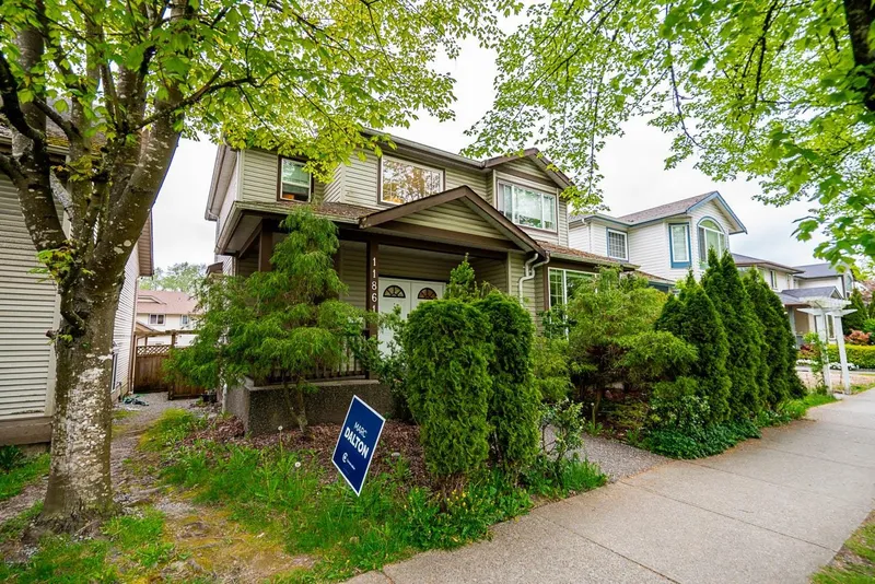 11861 240 STREET - photo 3 of 25