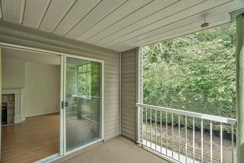 206 9765 140 STREET - photo 1 of 32