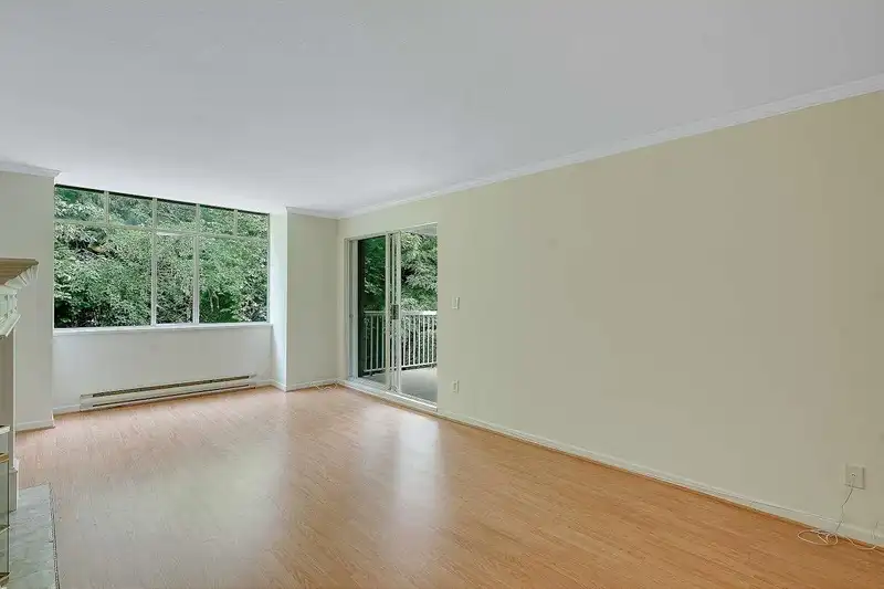 206 9765 140 STREET - photo 2 of 32