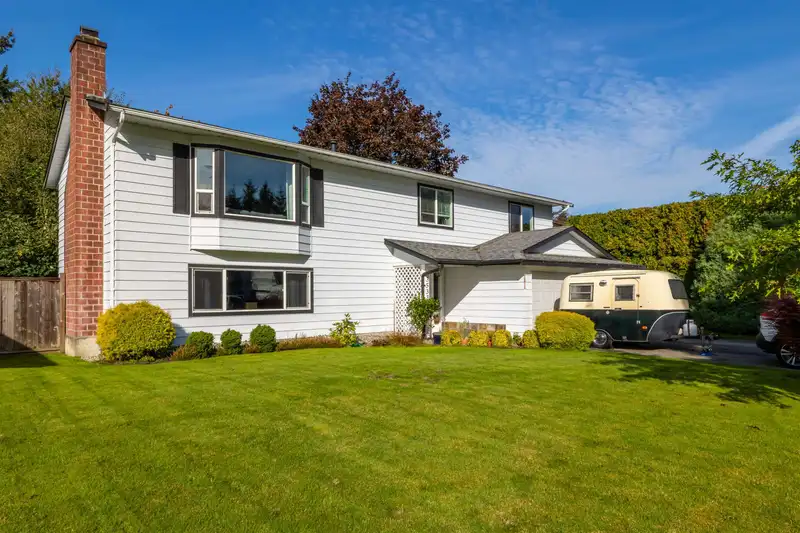 3533 197 STREET - photo 1 of 39