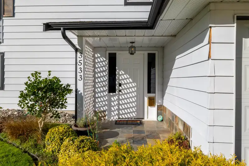 3533 197 STREET - photo 4 of 39