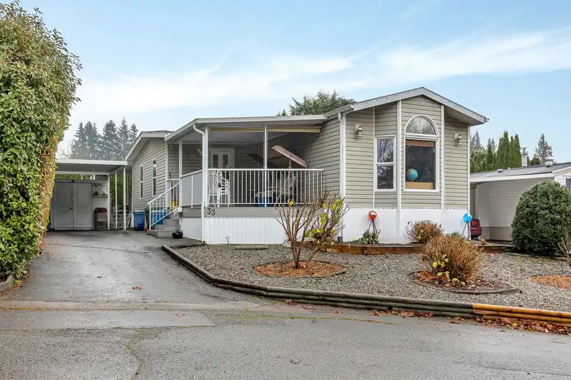 33 2035 MARTENS STREET - photo 1 of 36
