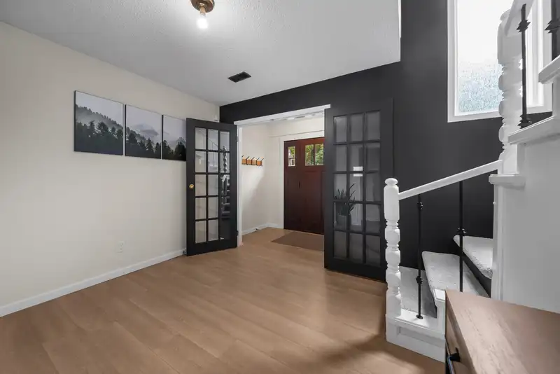 35061 HIGH DRIVE - photo 4 of 38