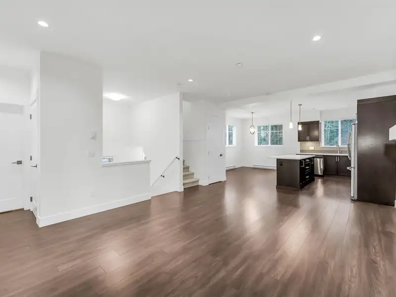 18 6188 141 STREET - photo 4 of 40