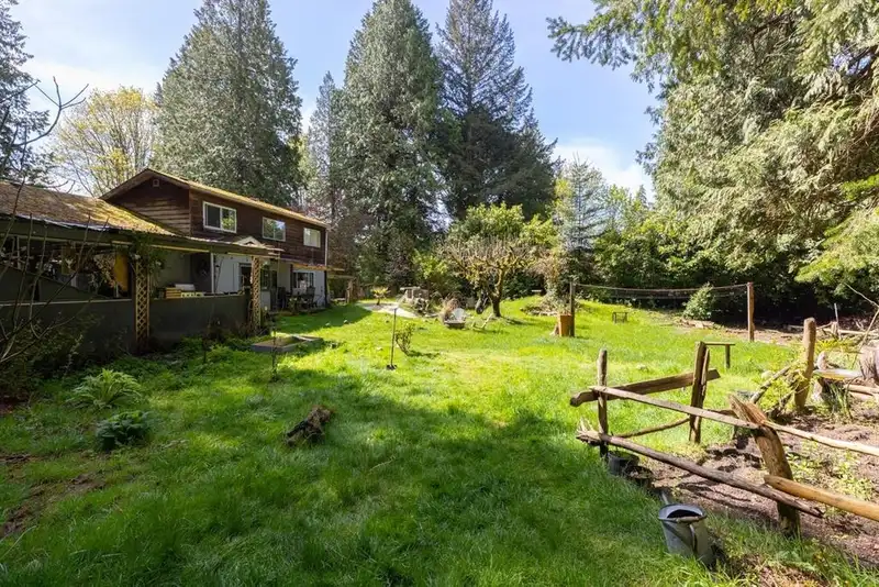 LOT B 4363 MORGAN CRESCENT - photo 4 of 12
