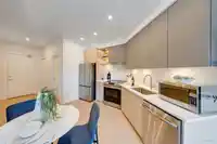 213 20695 EASTLEIGH CRESCENT - thumbnail 5