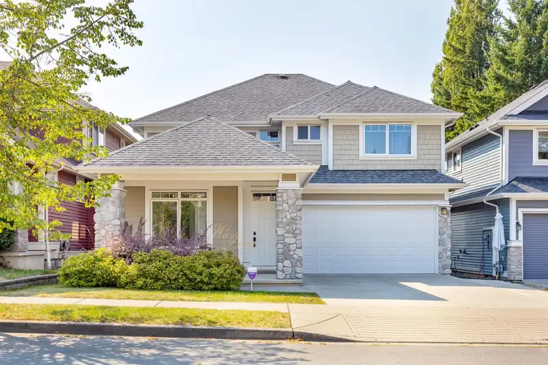 10151 APNAUT STREET - photo 1 of 37